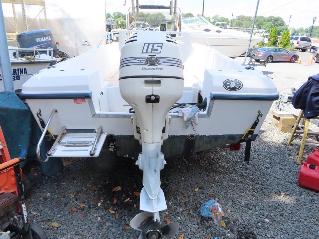 1997 18' Angler Center Console  w/ Trailer (IN WATER RUNNING)