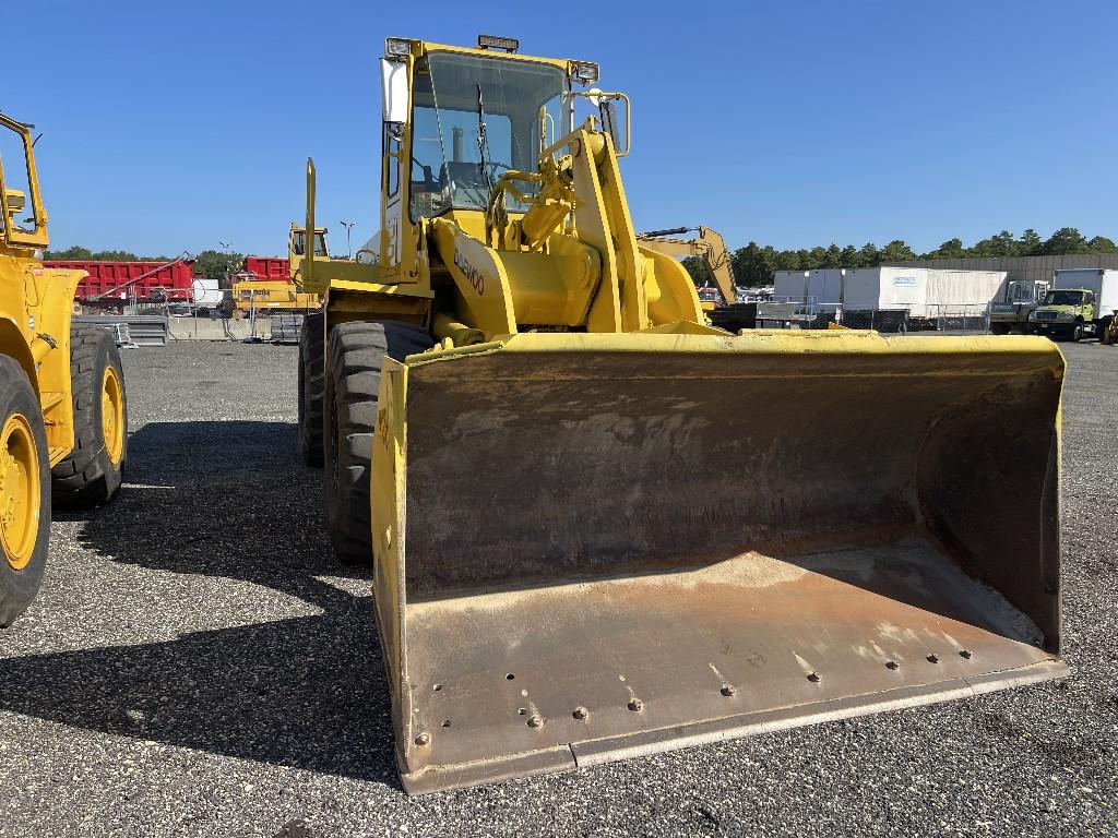 Daewoo MEGA 250-3 Wheel Loader