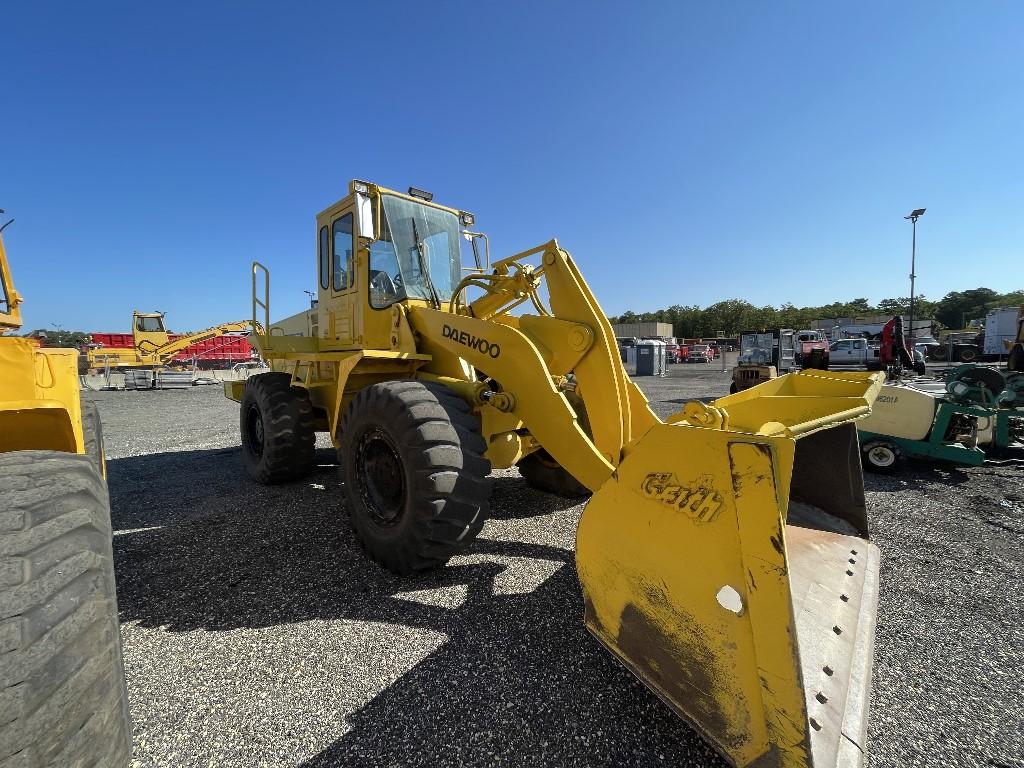 Daewoo MEGA 250-3 Wheel Loader