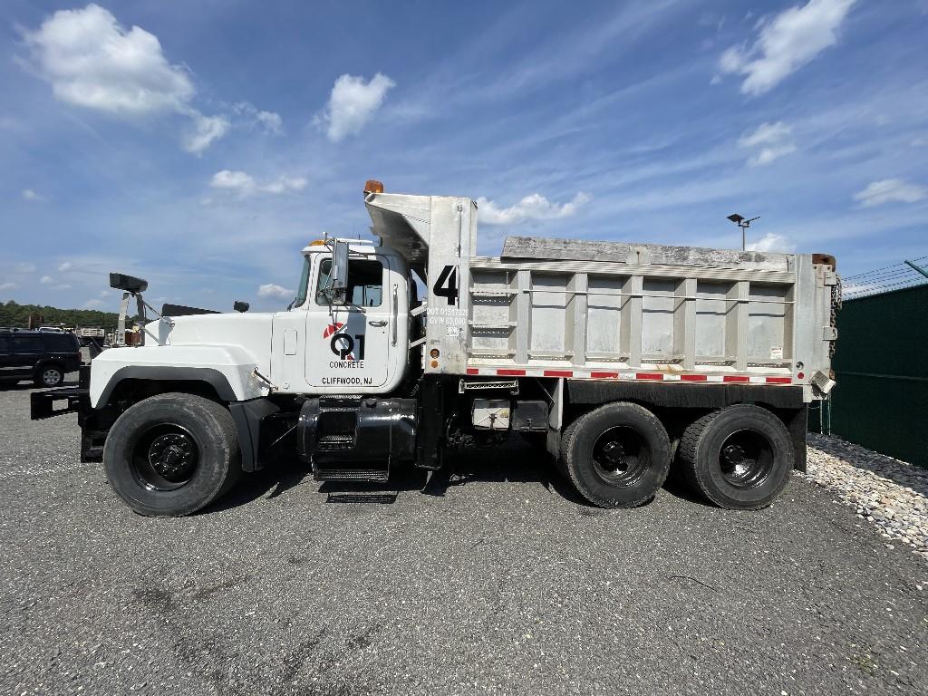 2003 Mack Tandem Axle Dump