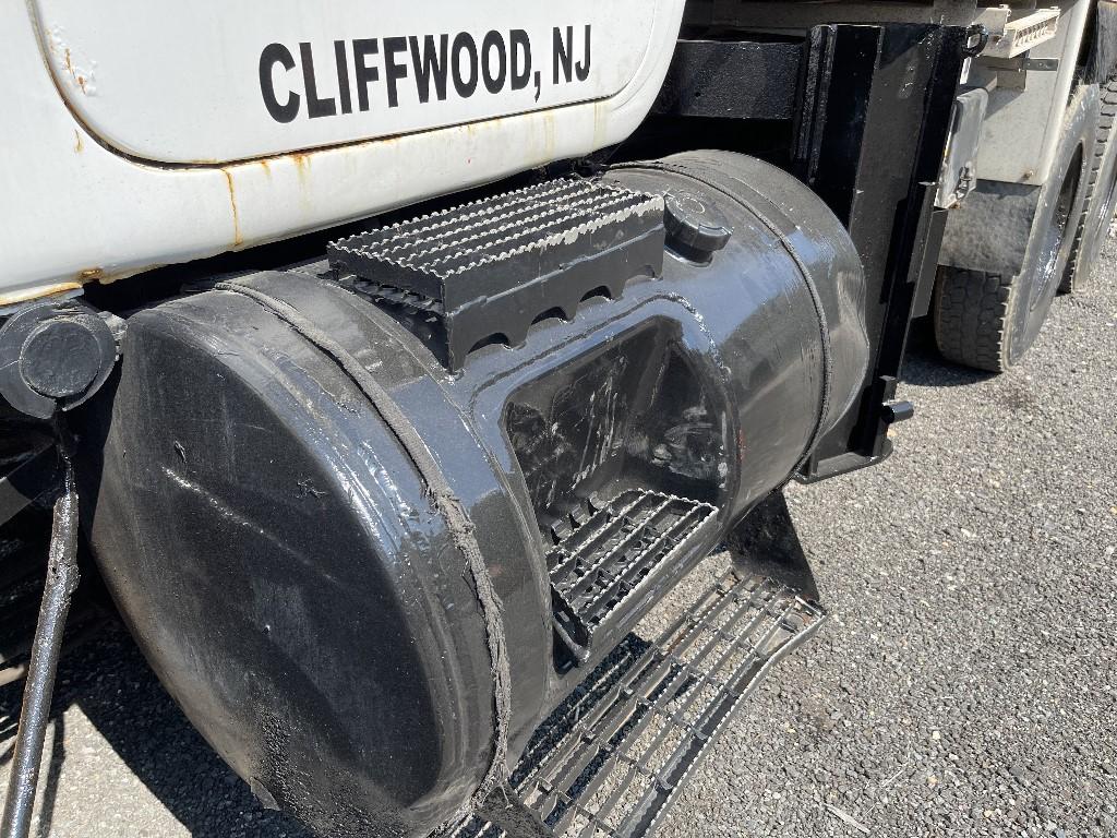 2003 Mack Tandem Axle Dump