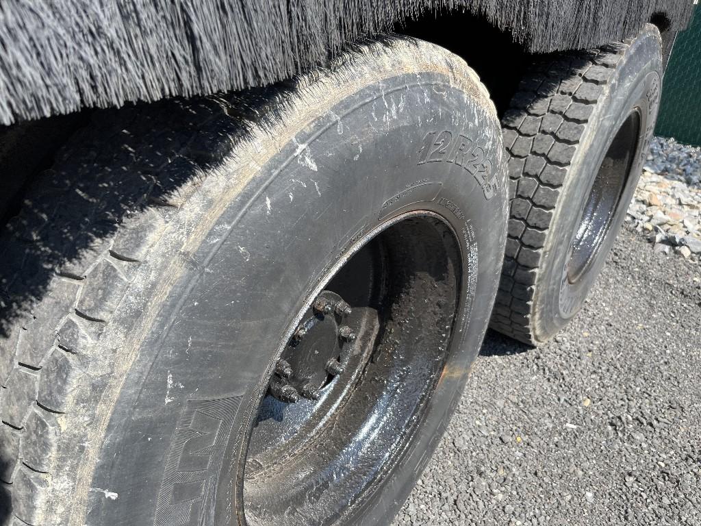 2003 Mack Tandem Axle Dump