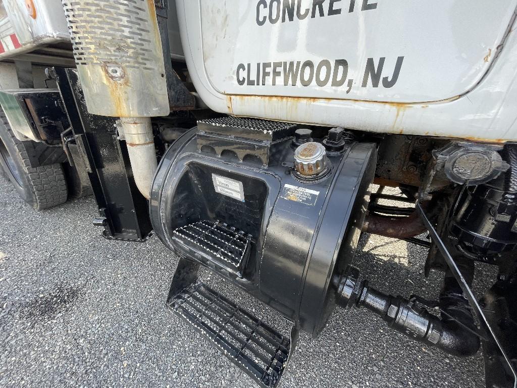 2003 Mack Tandem Axle Dump