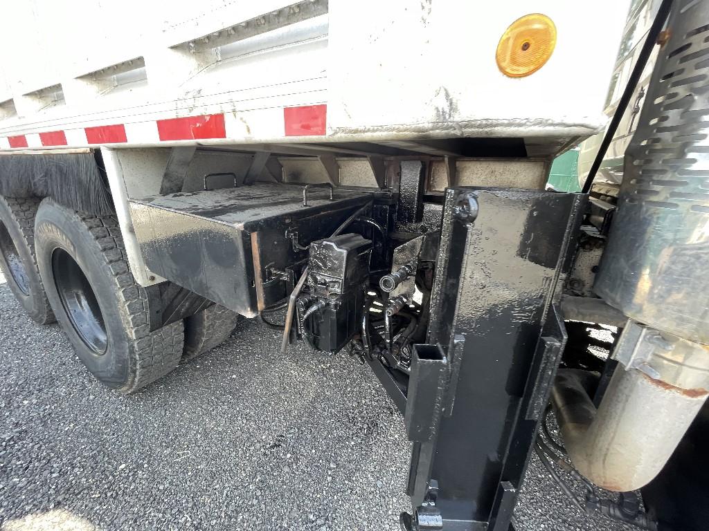 2003 Mack Tandem Axle Dump