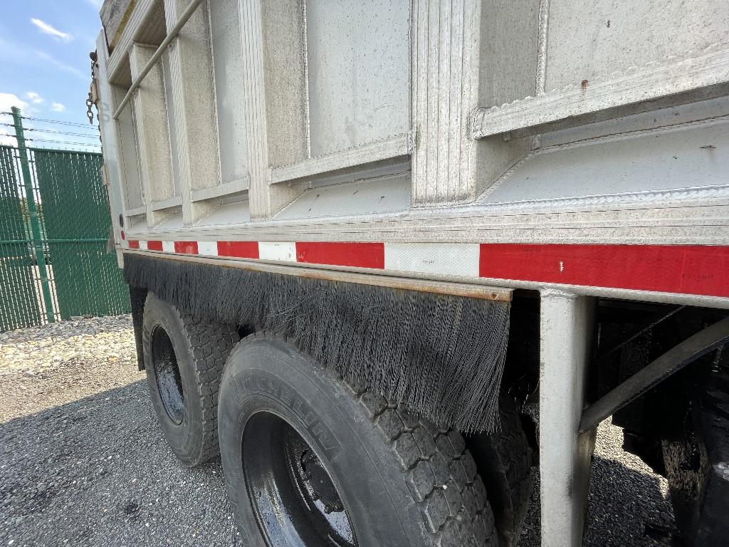 2003 Mack Tandem Axle Dump