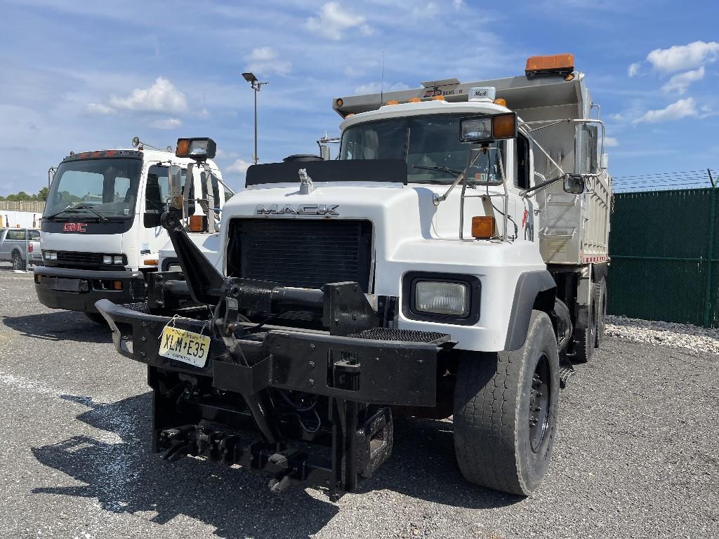 2003 Mack Tandem Axle Dump