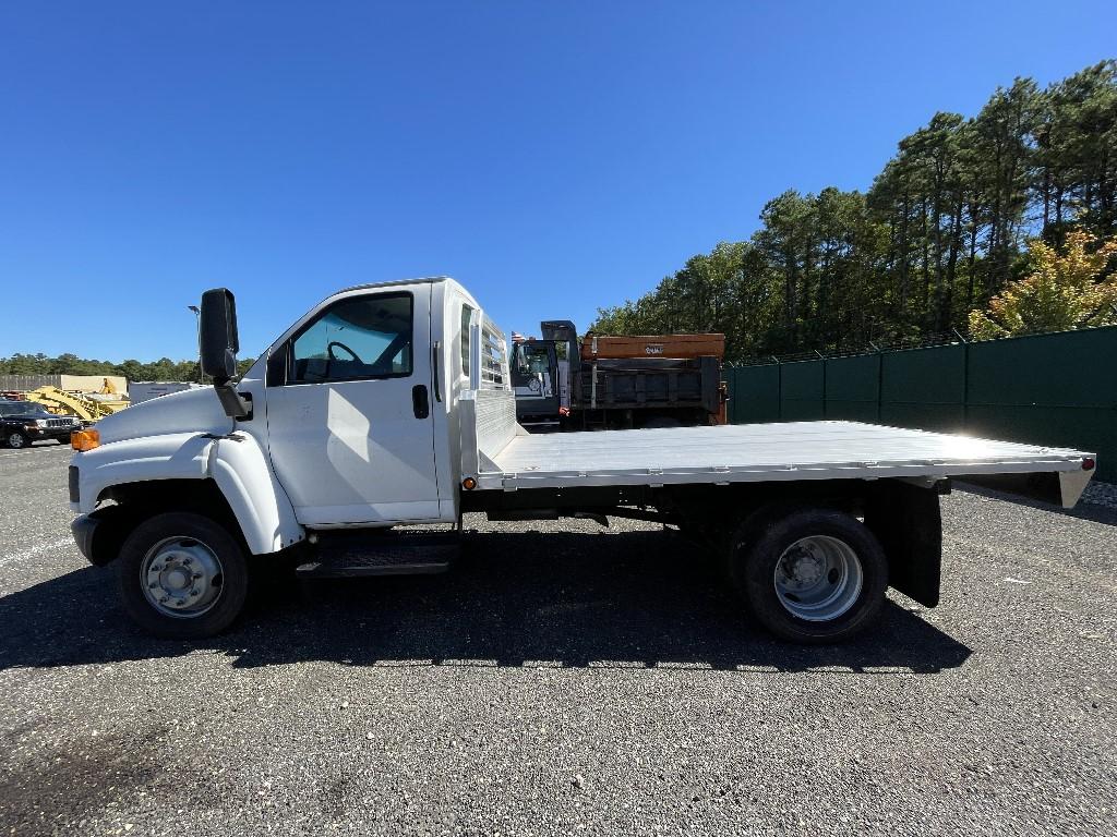 2004 GMC Kodiak Flatbed