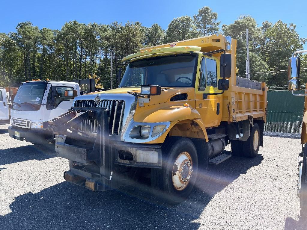 2006 International 7400 4x2 Dump