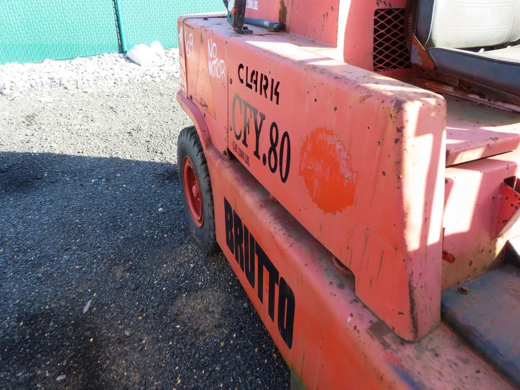 Clark CFY 80 Forklift INOPERABLERE