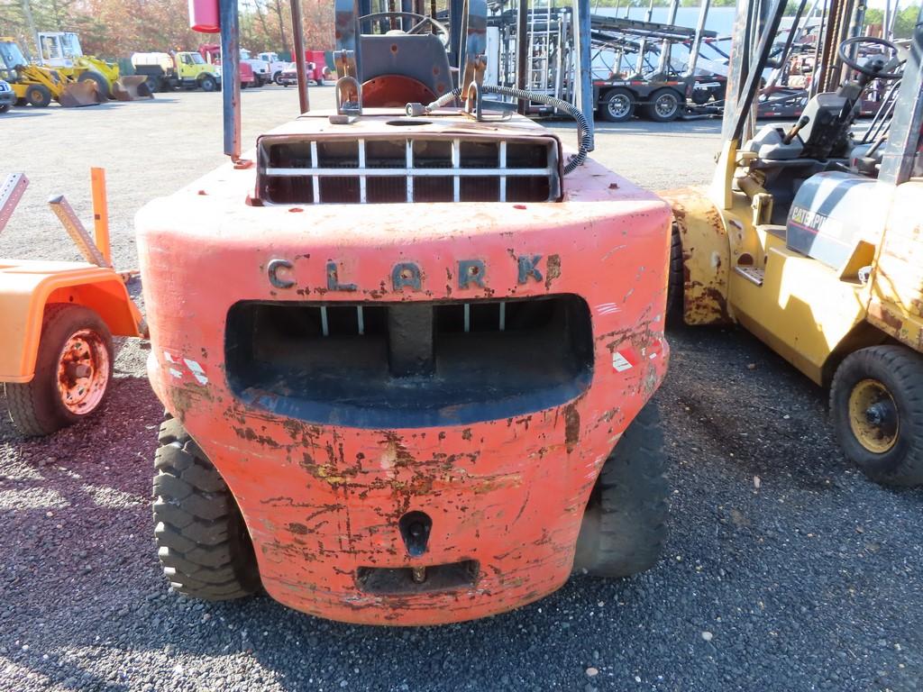 Clark CFY 80 Forklift INOPERABLERE