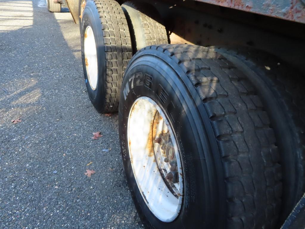 1998 Ford Tri Axle Flat Bed