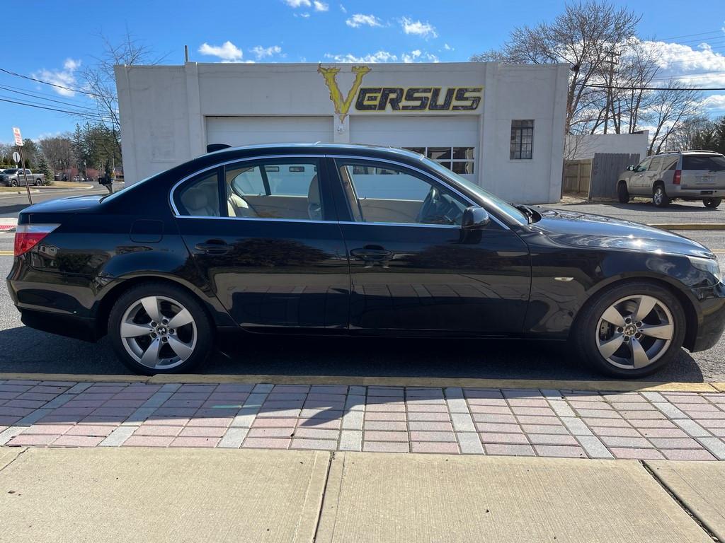 2004 BMW 530i