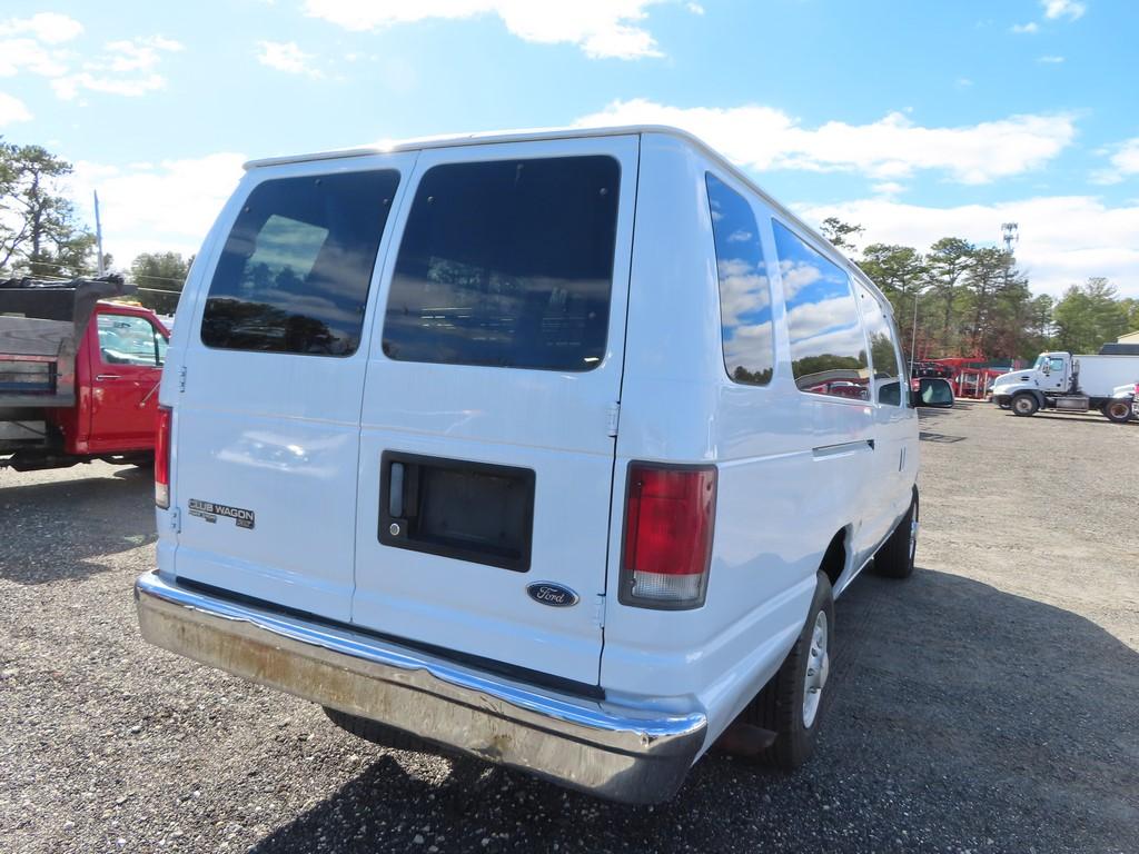 1998 Ford E-250 Club Wagon 7.3L Turbo Diesel