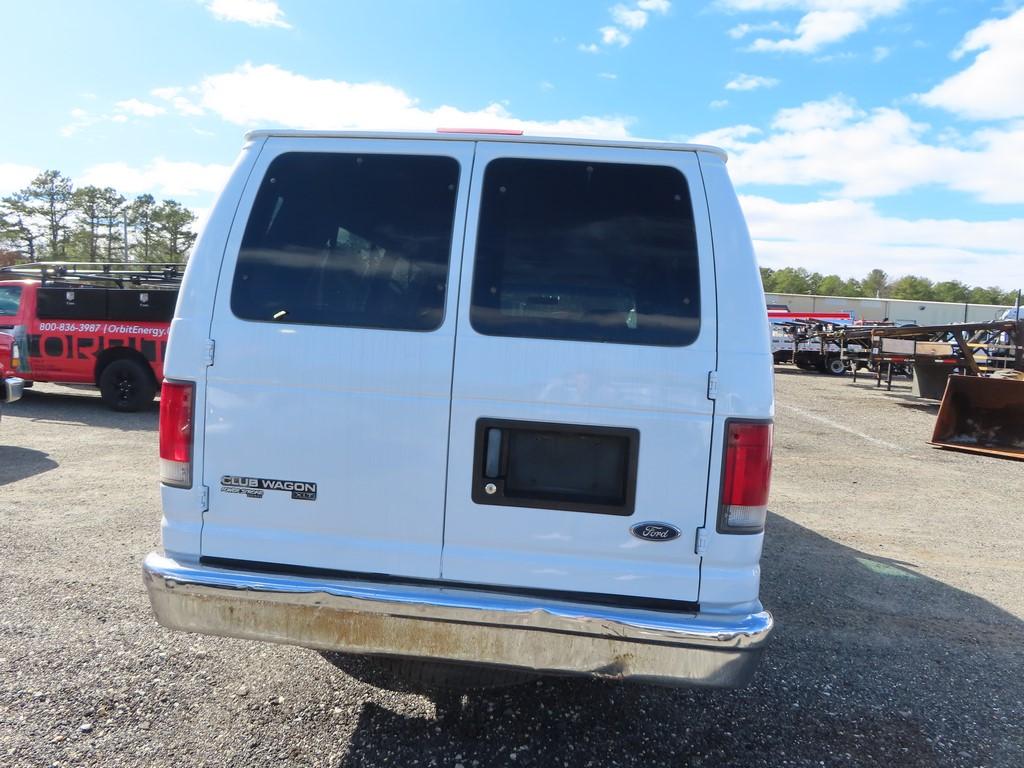 1998 Ford E-250 Club Wagon 7.3L Turbo Diesel