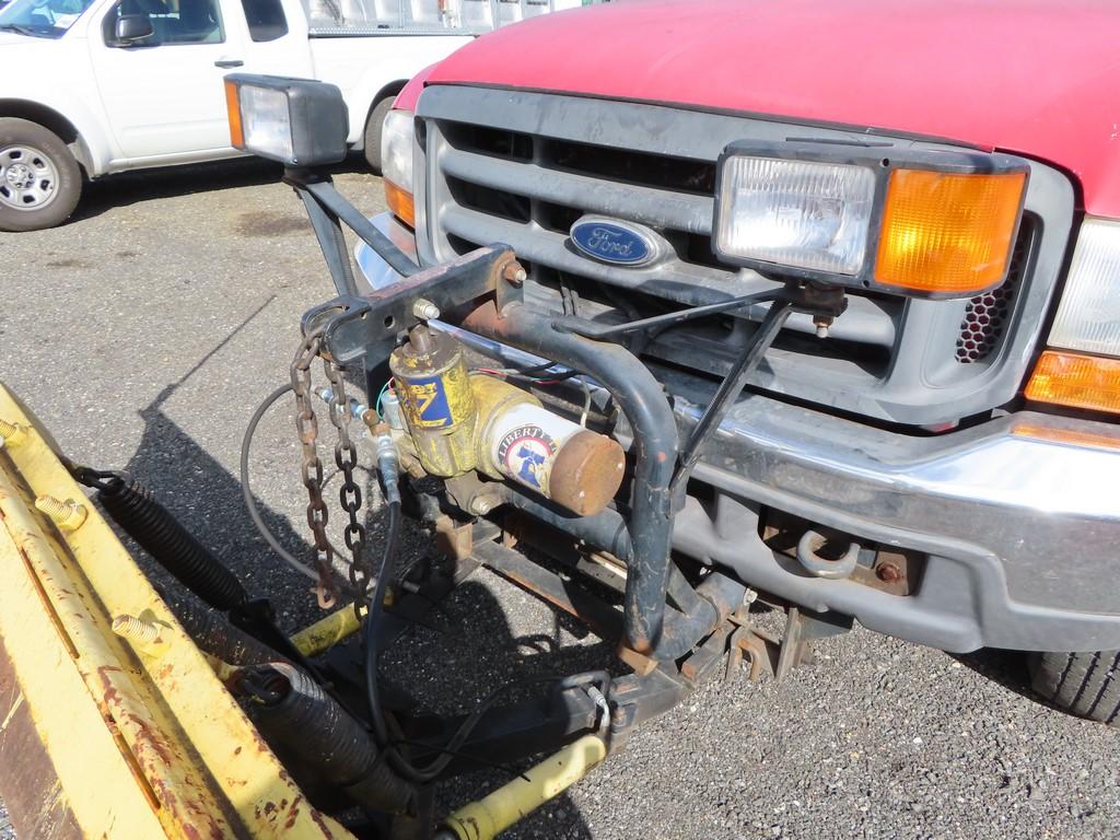 1999 Ford F-250 4x4 Rack Truck w/ Plow