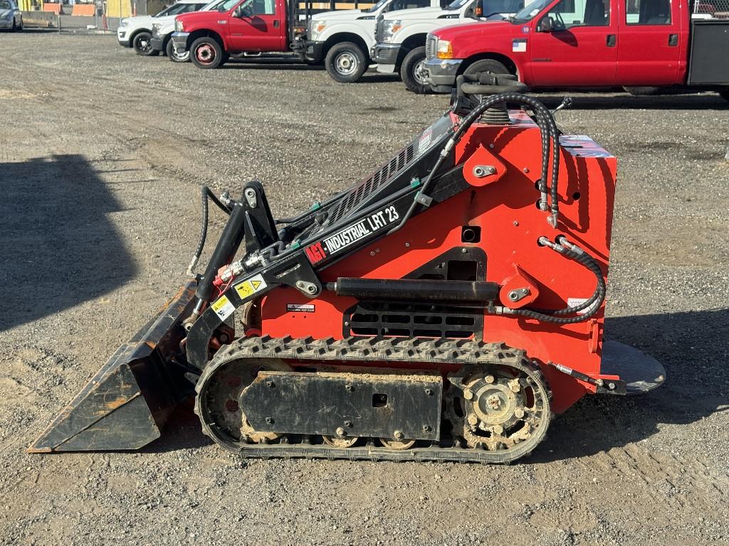 2023 AGT LRT23 Stand On Skid Steer