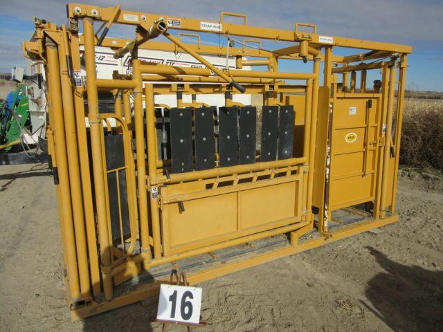 2017 Sioux cattle squeeze chute