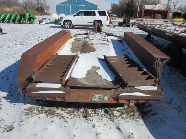 Heavy duty 3 axle equipment trailer