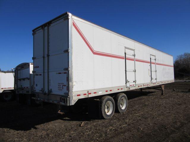 1993 Utility enclosed semi trailer