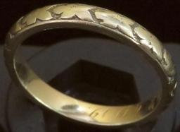 Antique Ring tests 18K. Approx 4.0 grams.