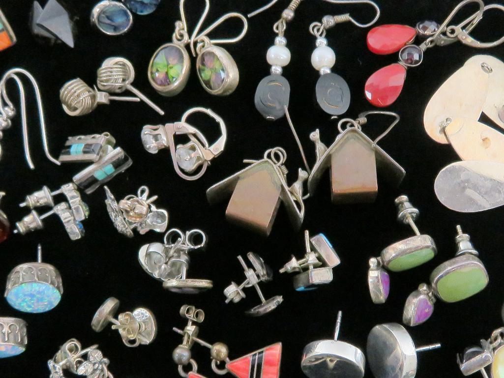 Large lot of misc vintage Jewelry items includes Silver, Gold, Costume, Rings, Earrings Pins, etc.