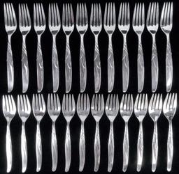 Approx (57)pc. Southwind Towle Sterling Flatware Set in box. Approx 1864 grams spoon & forks - 968