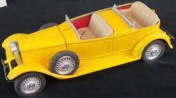 Vintage Hubley #859K Packard Sport Phaeton Pressed Metal Toy.