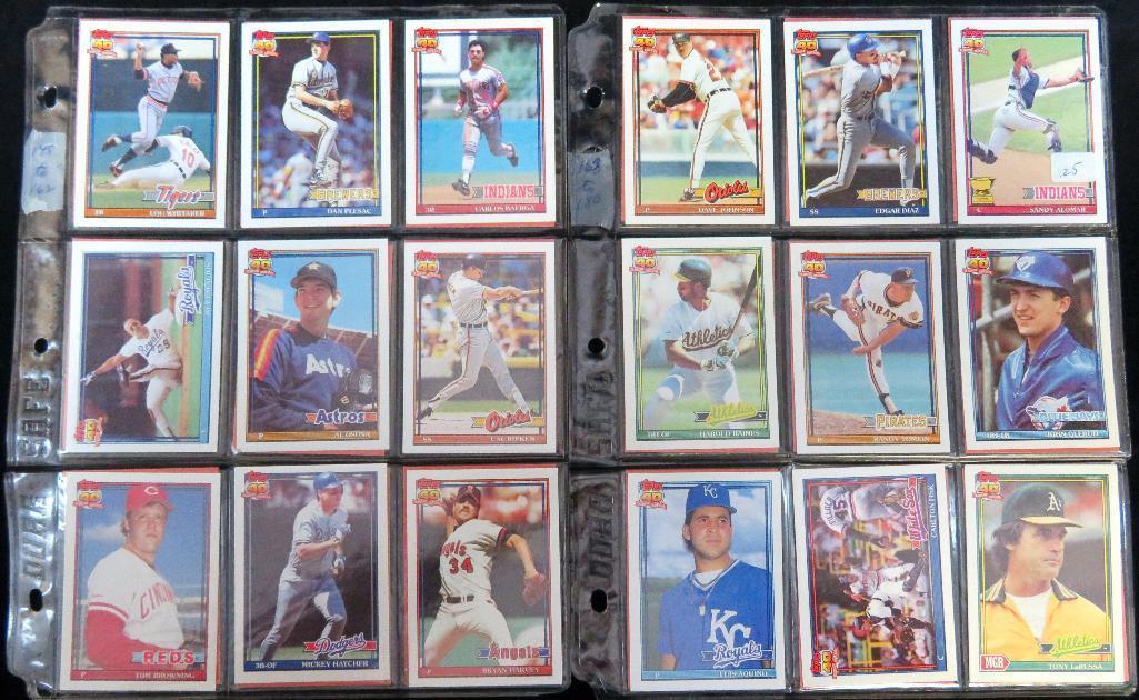 Lot of 1989 & 1991 Topps Baseball Card Sets in Binders approx 1584 cards total!