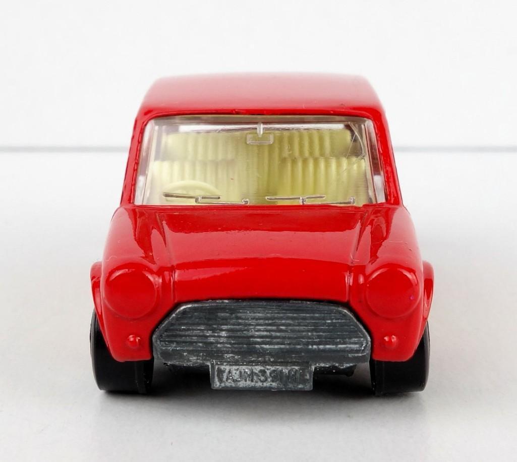 Matchbox Series / Superfast Lesney 1970 No.29 Racing Mini Made in England.