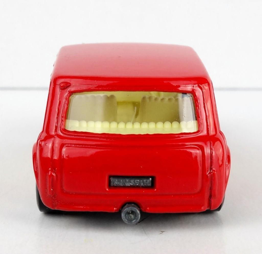 Matchbox Series / Superfast Lesney 1970 No.29 Racing Mini Made in England.