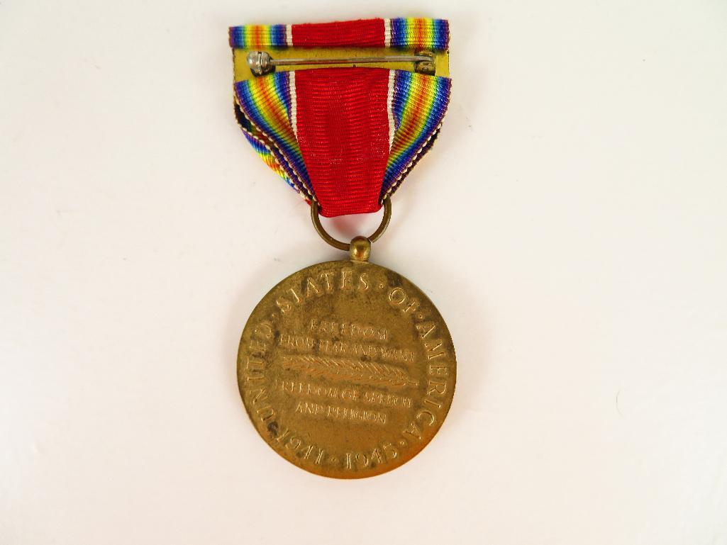 WWII U.S. Victory Medal in box.