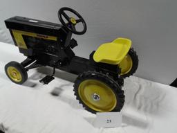 TOY PEDAL TRACTOR INTERNATIONAL TRACTOR DECALB HYBRID DECALS AND PAINT WIDE FRONT