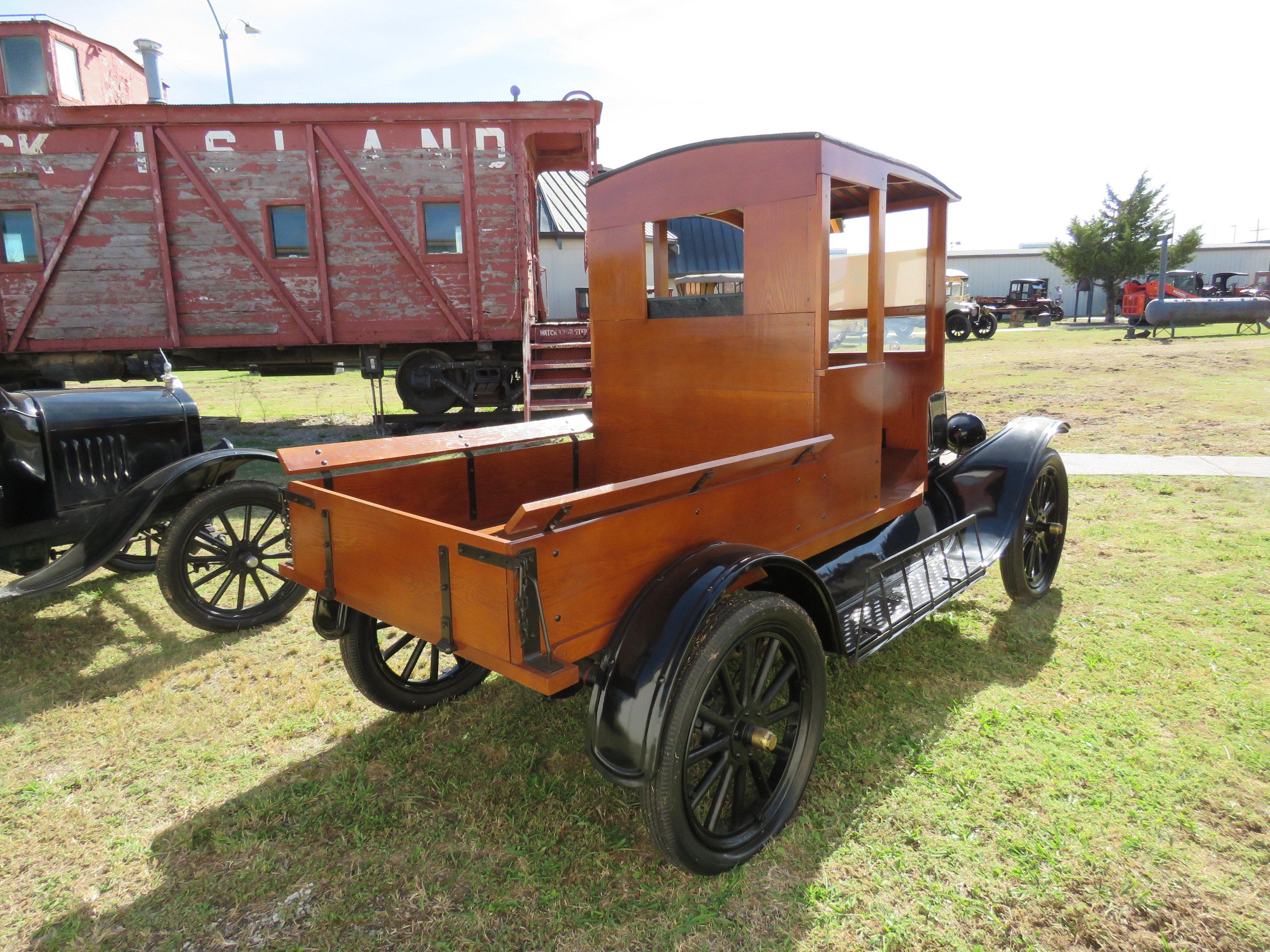 1923 Ford Model T Truck with Body
