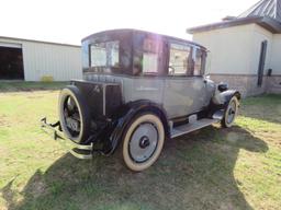 1923 REO Model T6 4dr Sedan