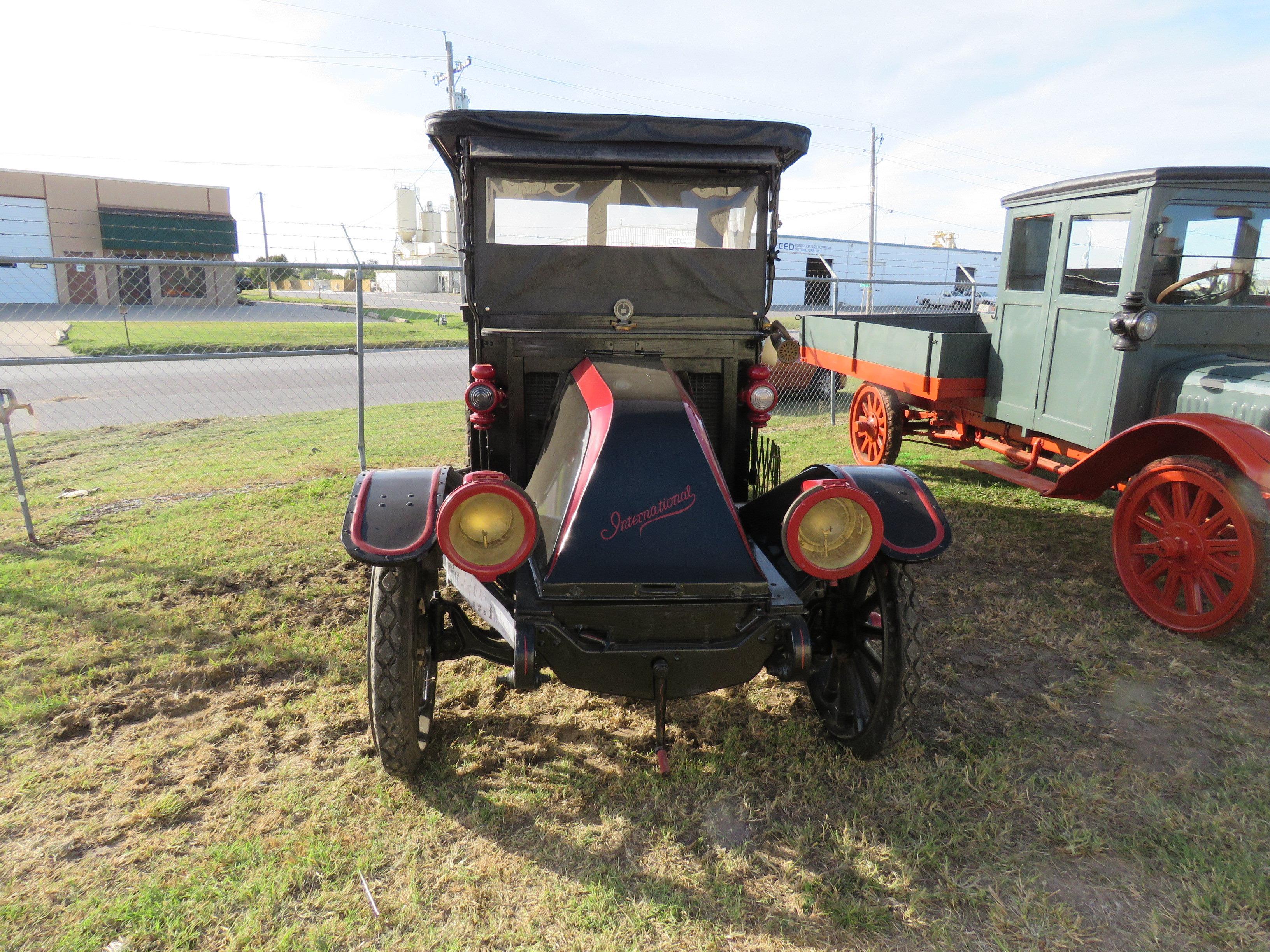 RARE 1918 International Dump Truck