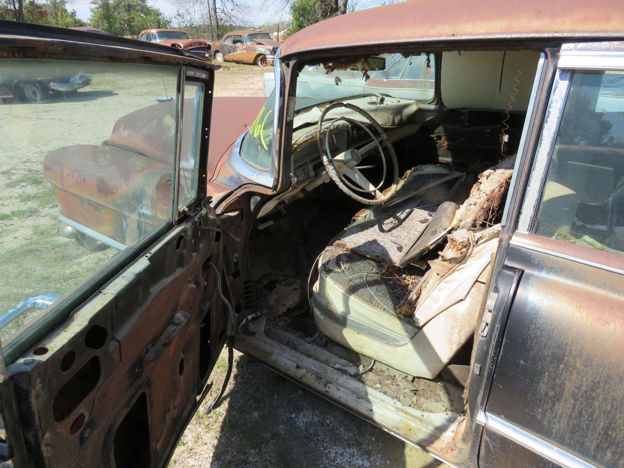 1956 Cadillac Series 60 Special Fleetwood 4dr Sedan