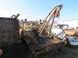 1958 Chevrolet Apache Tow Truck