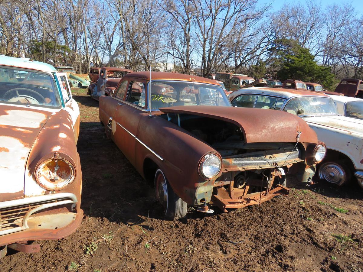 1953 Ford Mainline 2dr post