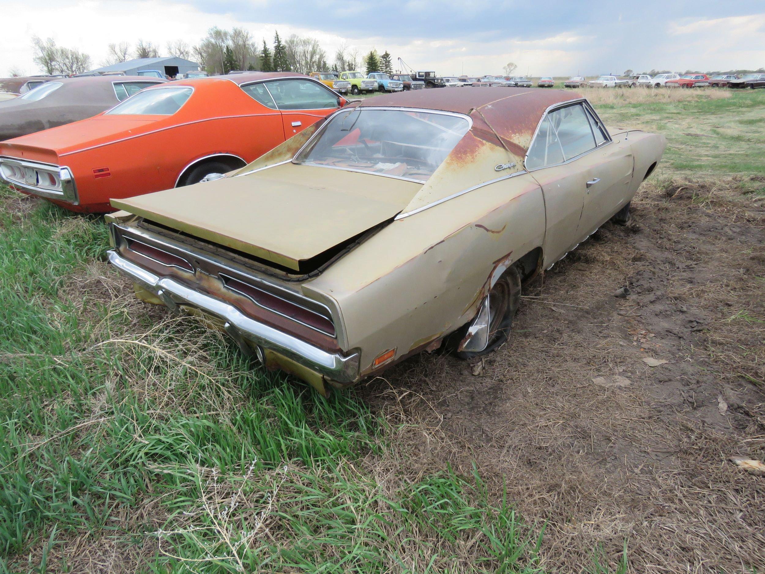 1969 Dodge Charger 2DR HT