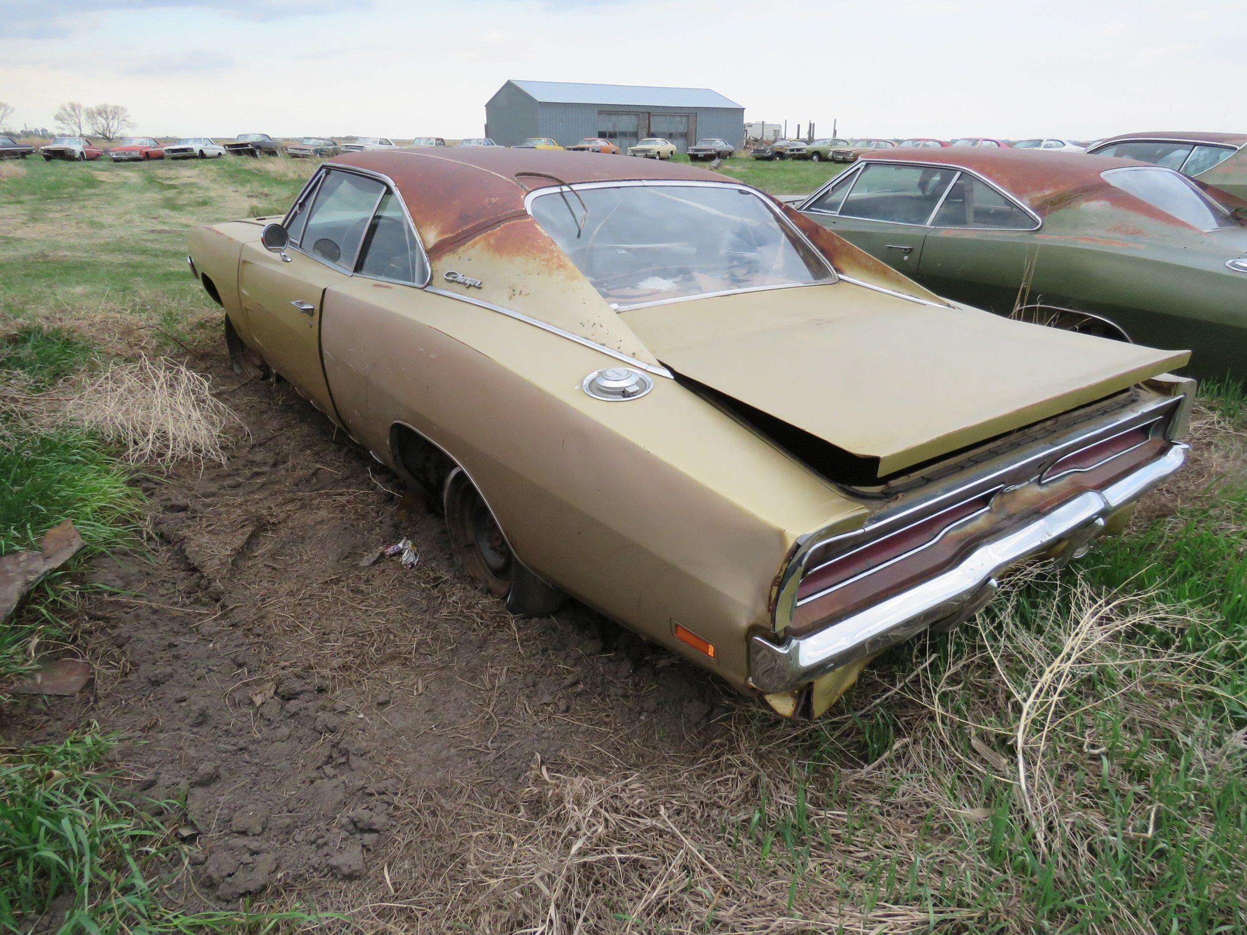 1969 Dodge Charger 2DR HT