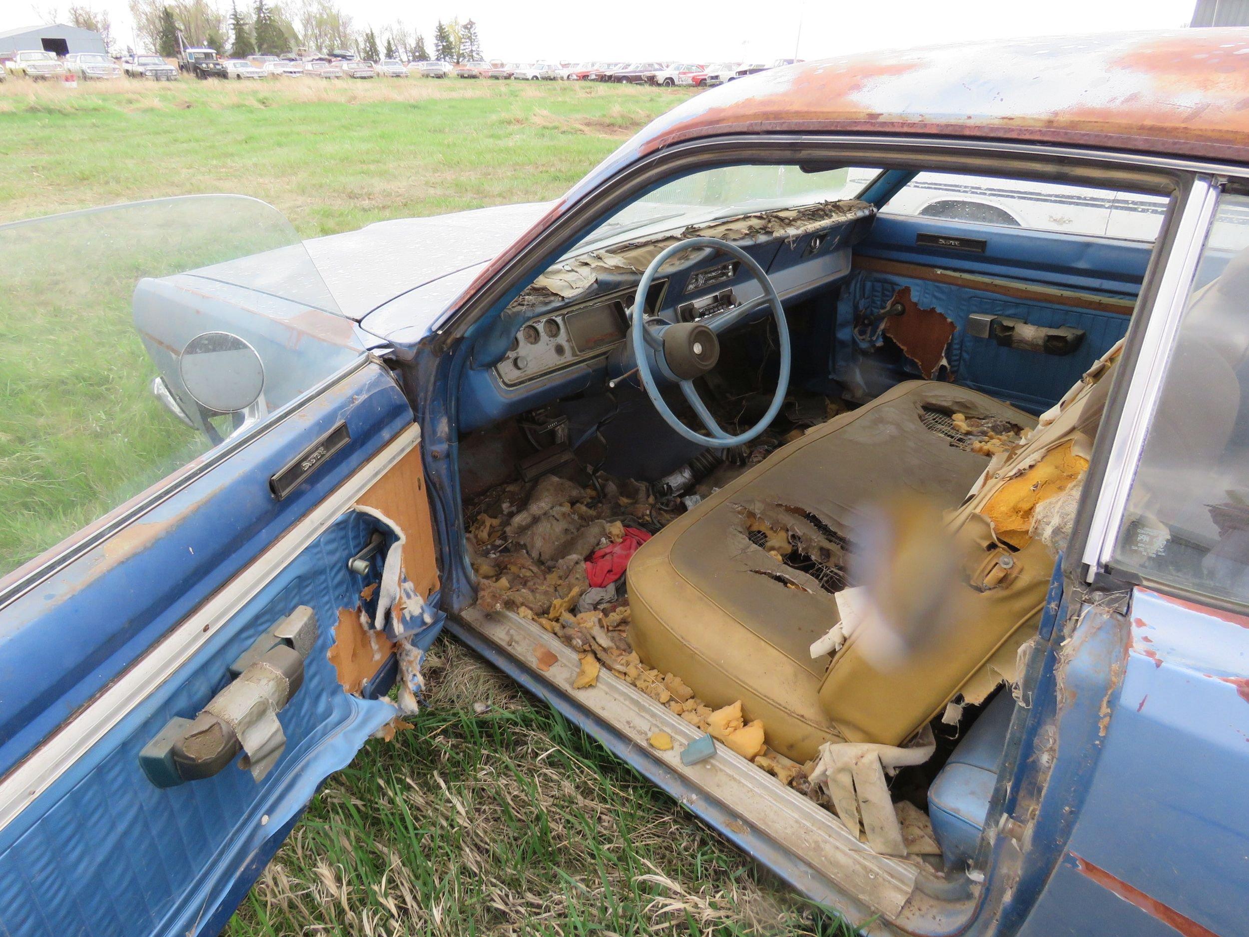 1972 Plymouth Duster 2dr HT