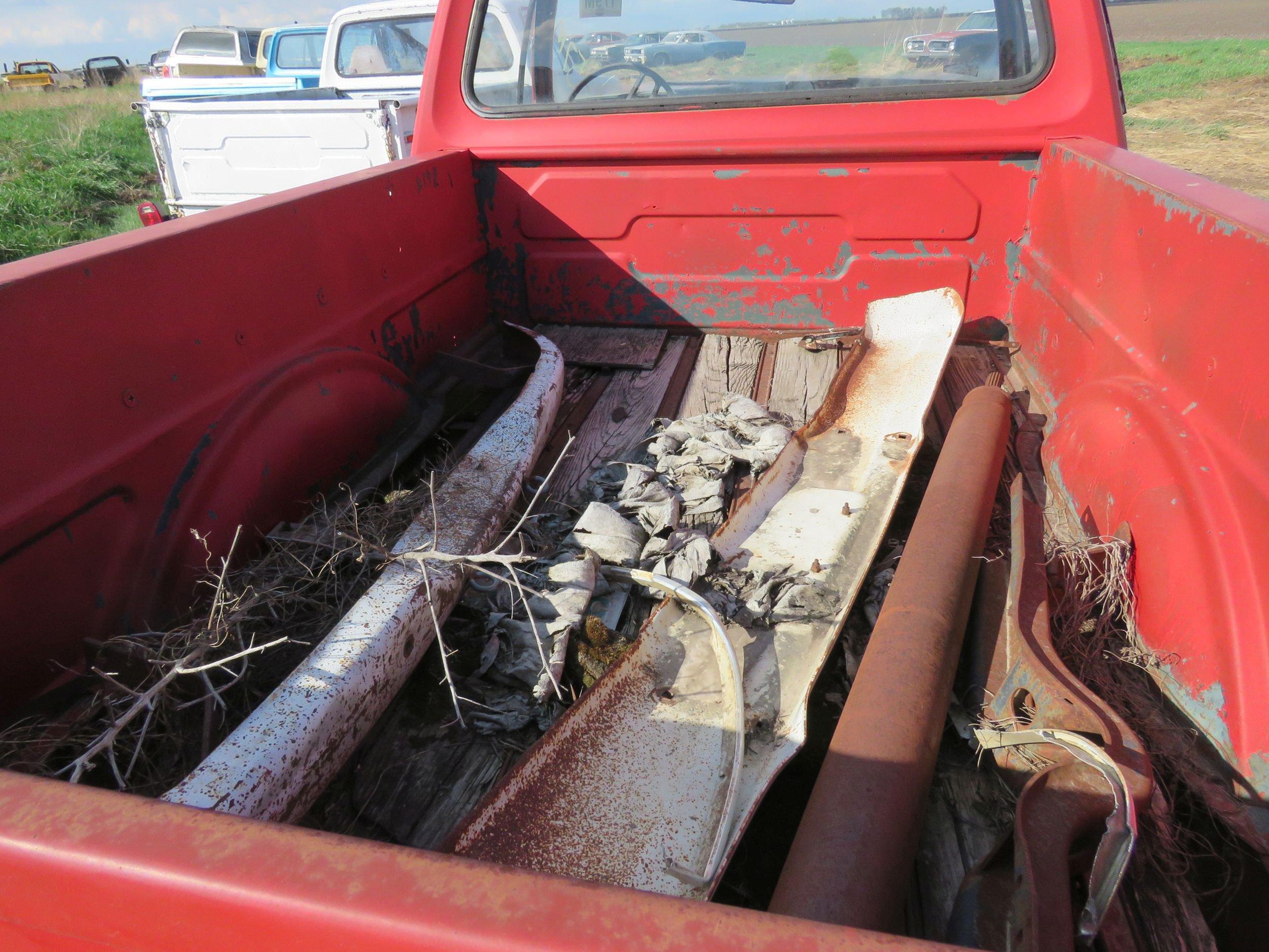 1974 Dodge Custom 100 Pickup