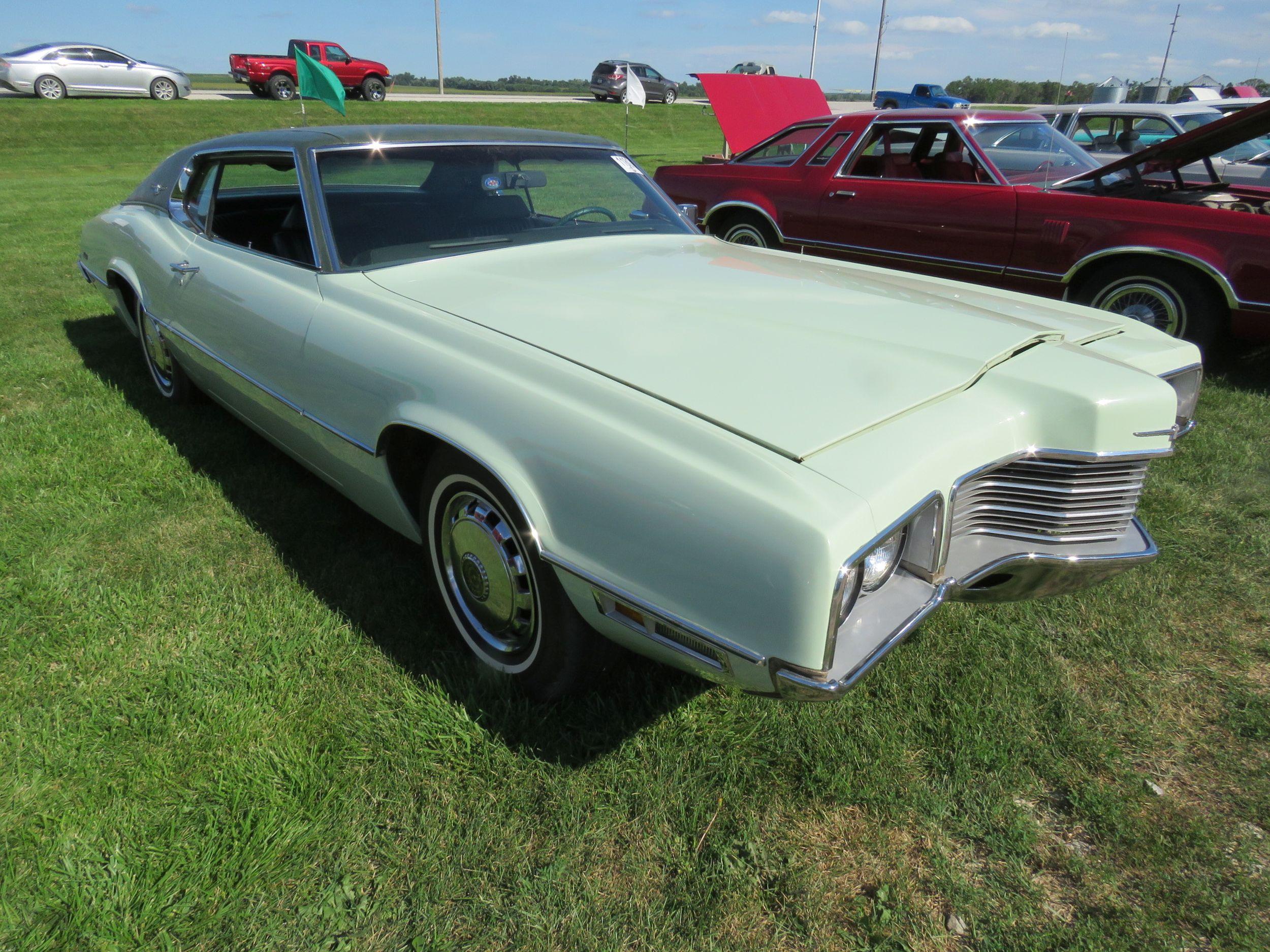 1971 Ford Thunderbird Coupe