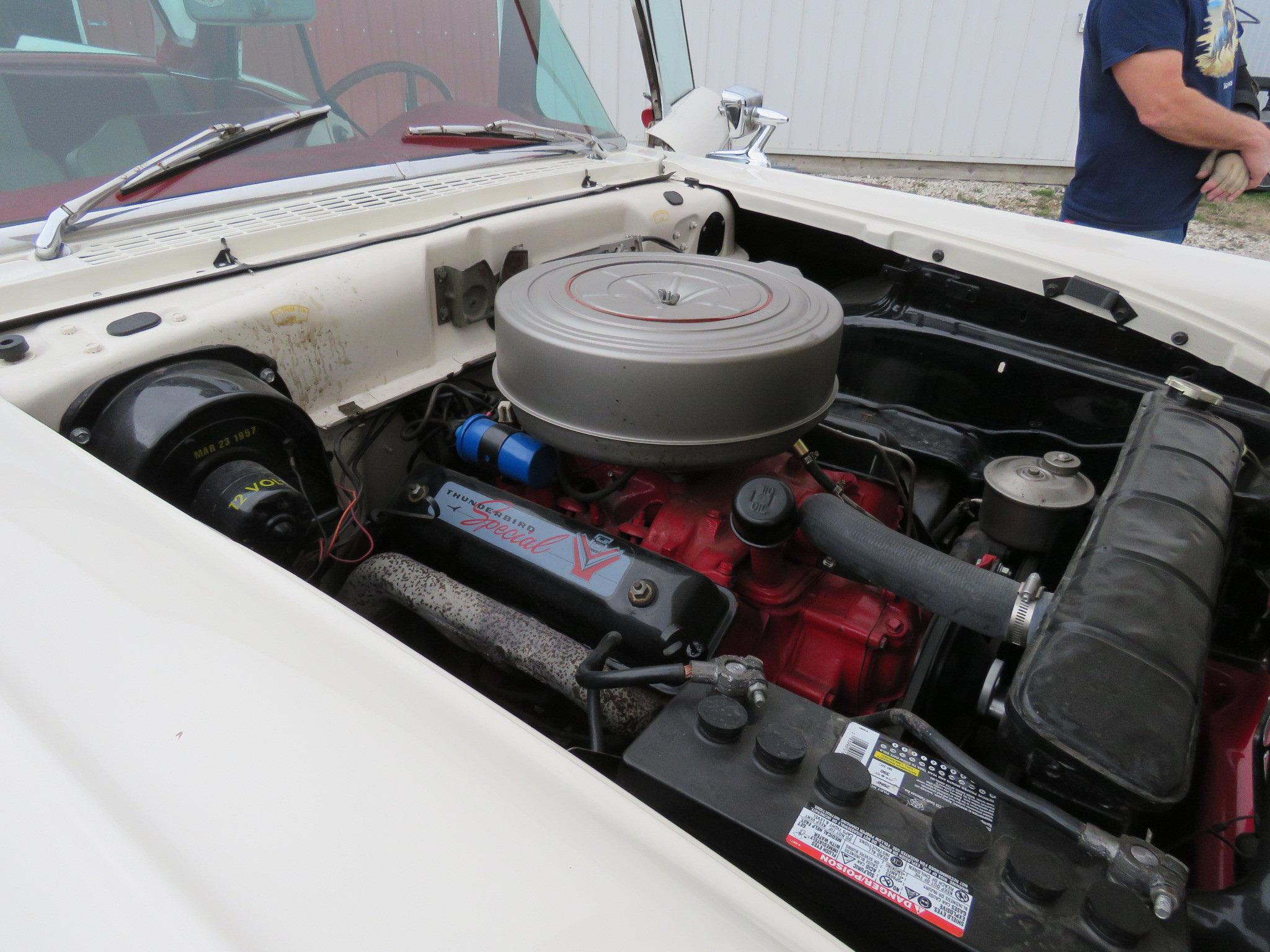 1957 Ford Fairlane 500 Skyliner Retractable hard Top