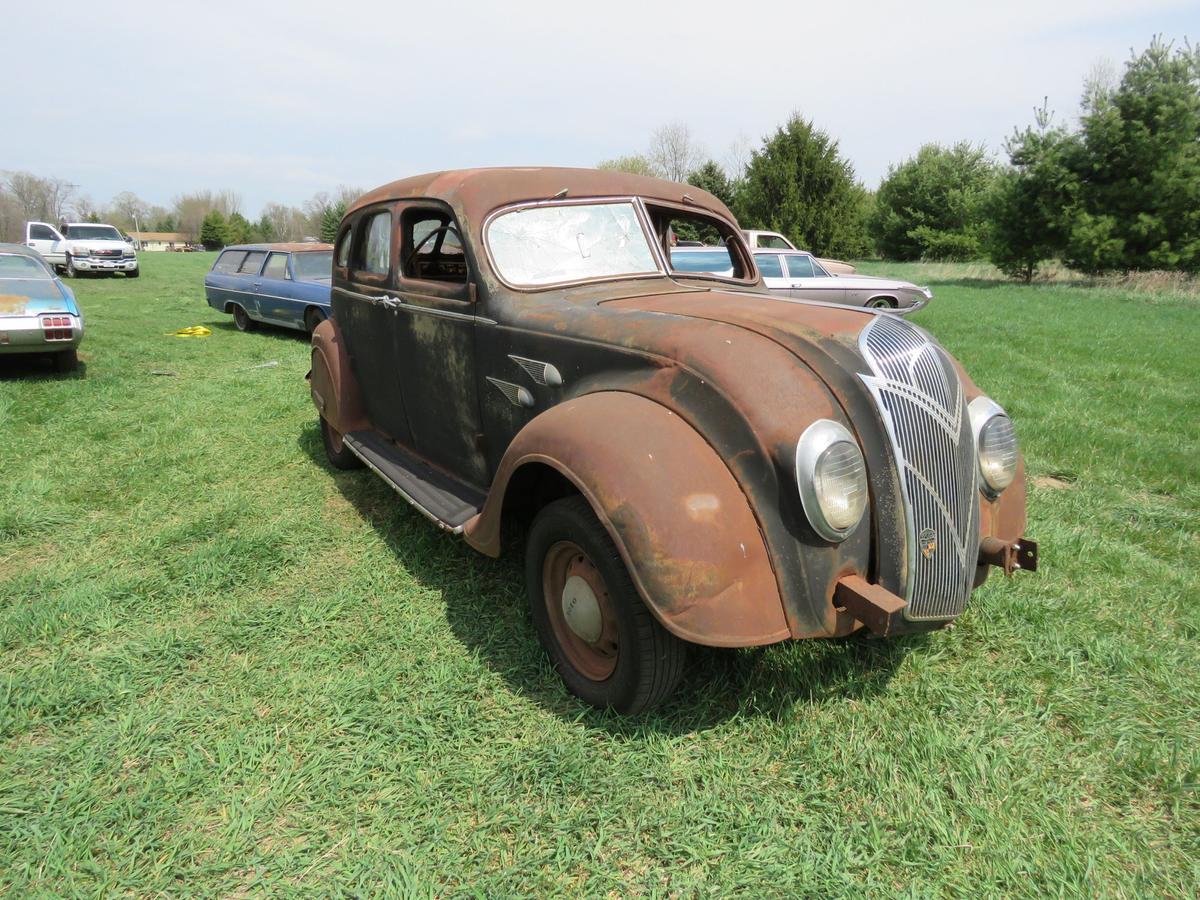 1936 DeSoto Air Flyte 4dr Sedan