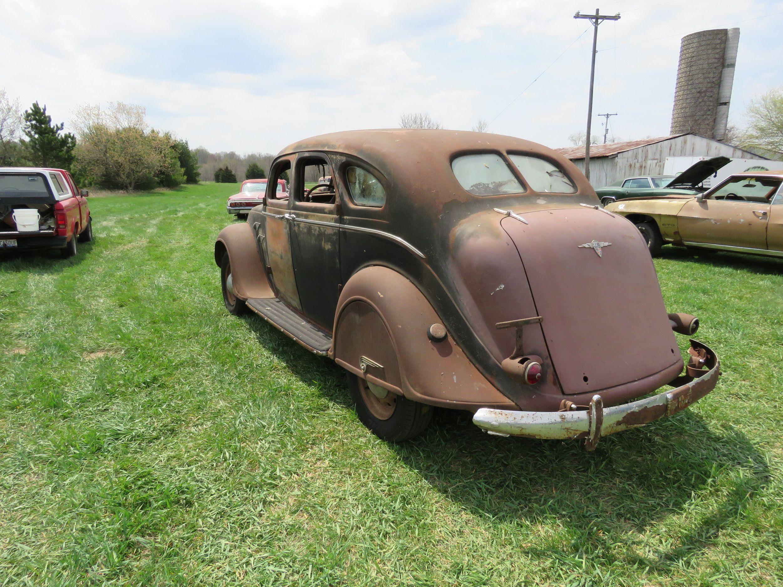 1936 DeSoto Air Flyte 4dr Sedan