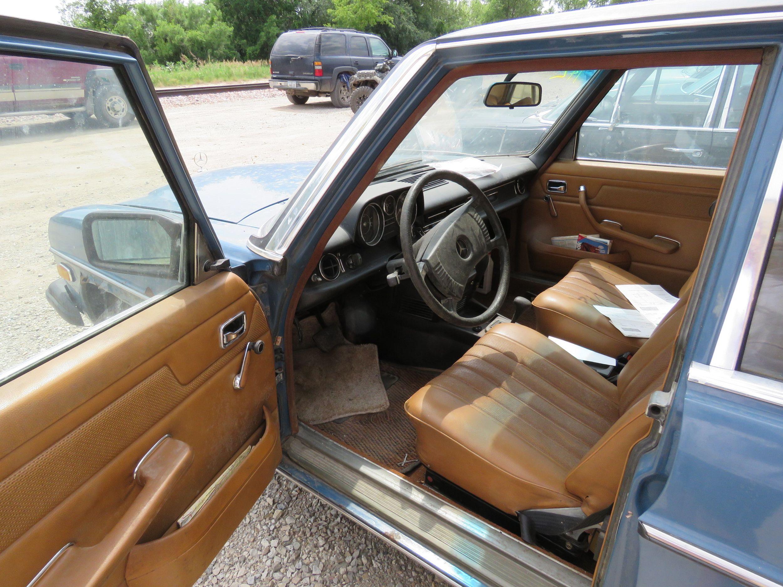 1974 Mercedes 230 4dr Sedan