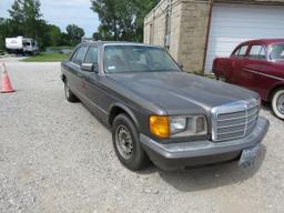 1985 Mercedes 500SEL 4dr Sedan