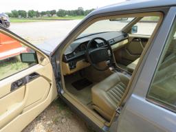 1987 Mercedes 300E 4dr Sedan