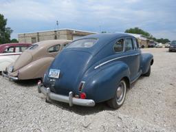 1941 Nash Ambassador 4dr Sedan